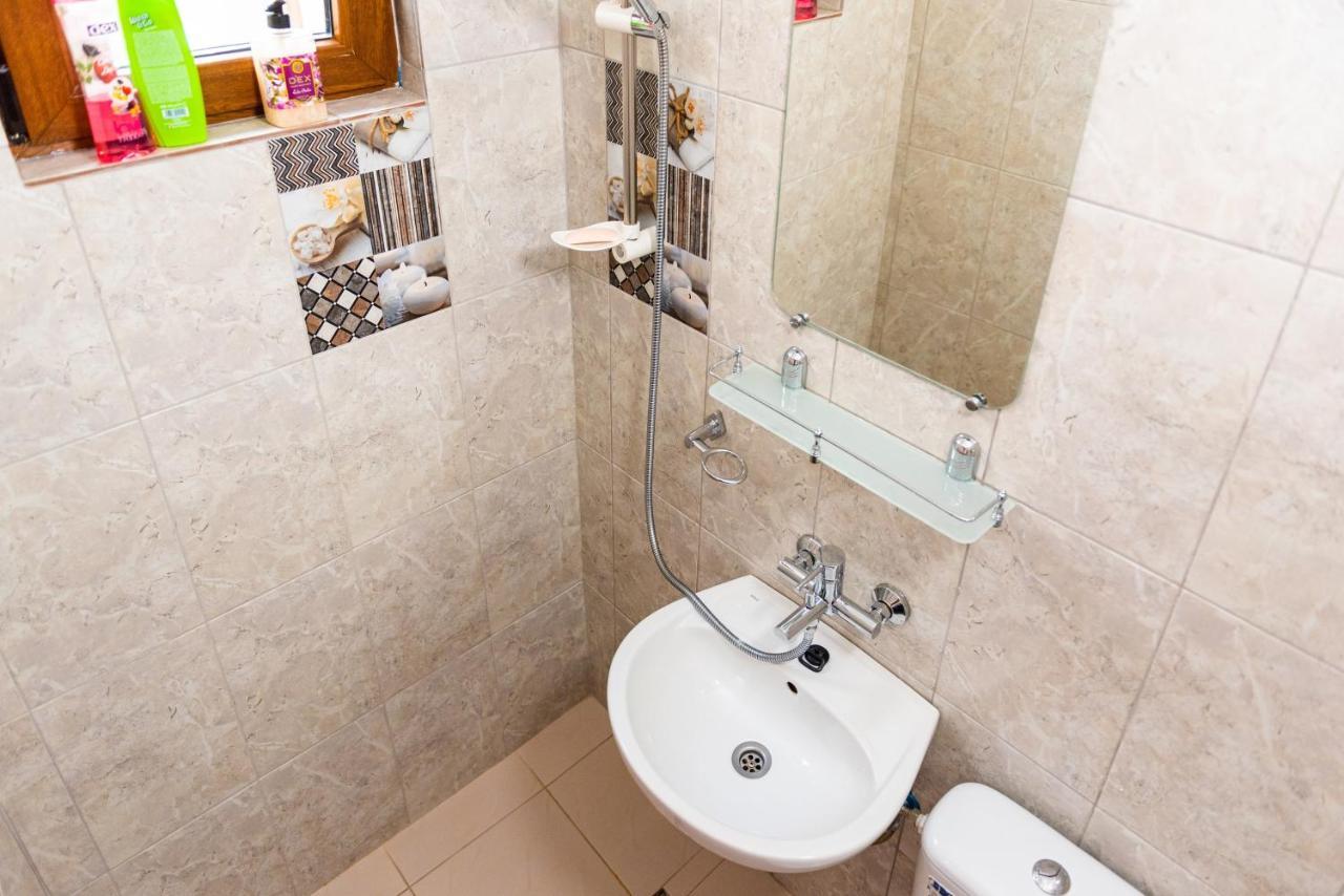 Center Walking Apartment And Room Bukarest Exterior foto