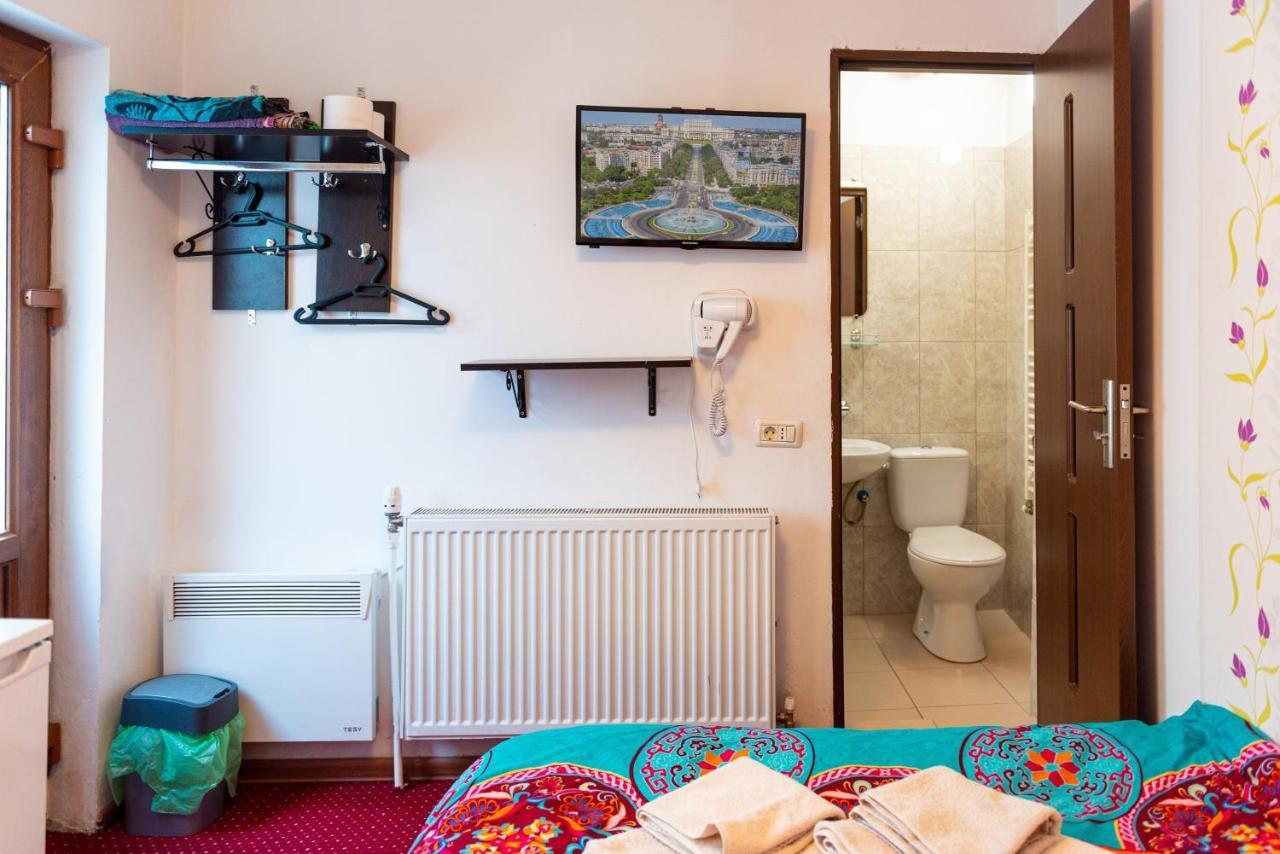Center Walking Apartment And Room Bukarest Exterior foto